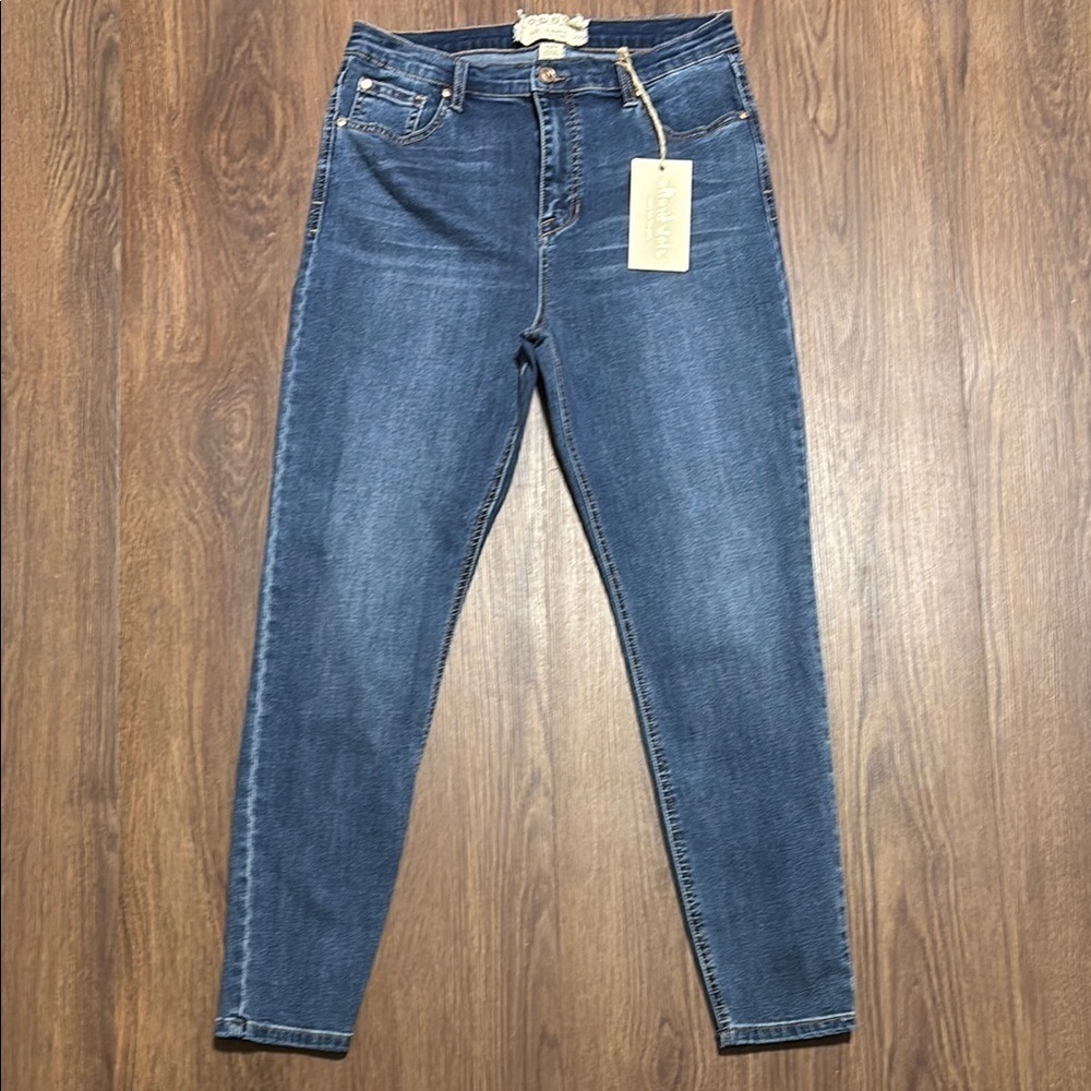 Altar’d State High Rise Slim Fit Jeans Size 31/13 NWT Dark Wash Stretch